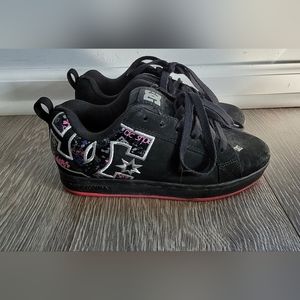 Girls DC skate shoes, size 5.